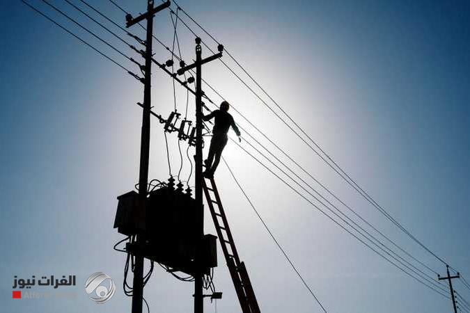 كهرباء محرم.. أطواق من الضوء تحف دروب الزائرين