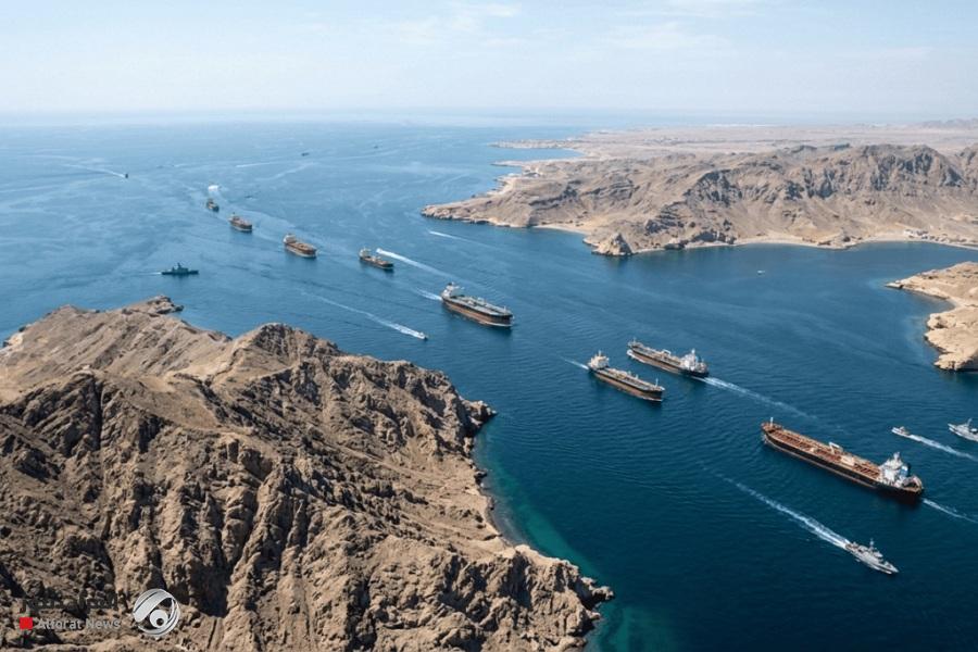 بالتنسيق مع الحرس الثوري.. عبور 24 سفينة تجارية عبر مضيق هرمز
