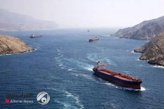 ترامب: البحرية الأمريكية ستبدأ عملية حصار جميع السفن في مضيق هرمز