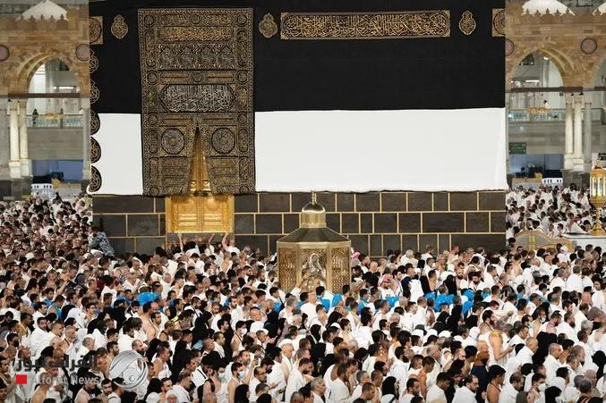 السعودية.. 100 ألف ريال غرامة لمن يأوي حاملي تأشيرات الزيارة في مكة