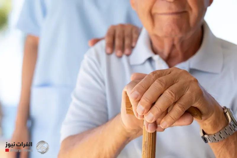 تفصيلة صغيرة قد تنذر مبكراً بمرض "شلل الرعاش"