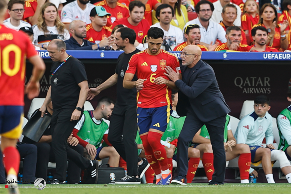 مدرب منتخب إسبانيا يتقدم بطلب للاعبيه قبيل مواجهة إنجلترا في نهائي "يورو 2024"