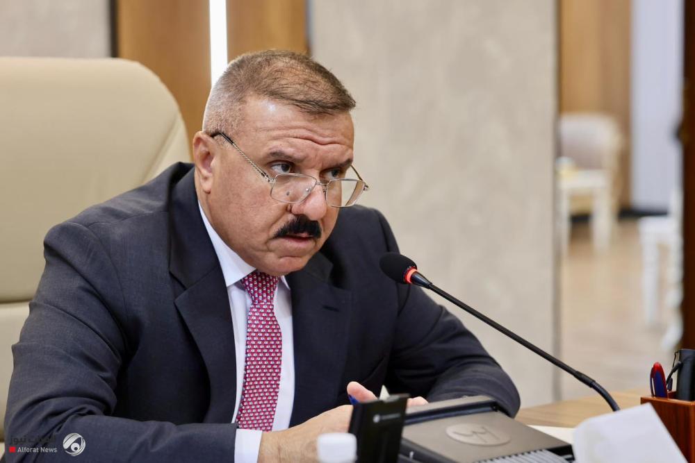 وزير الداخلية يوجه بإعداد ورفع تقرير تقييم شهري دوري لمستوى تأمين السجون