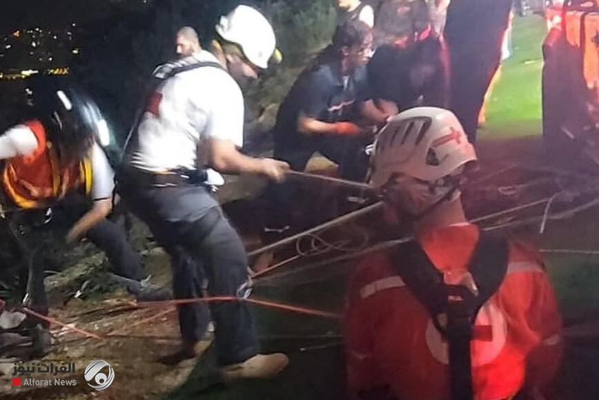 بالصور.. إنقاذ عراقي ولبناني سقطا من طائرة شراعية في حرج حريصا