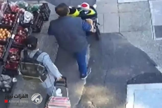 انزلقت عربة توأم لسكة القطار.. فقتلت الأولى ونجت الأخرى "بالصدفة"