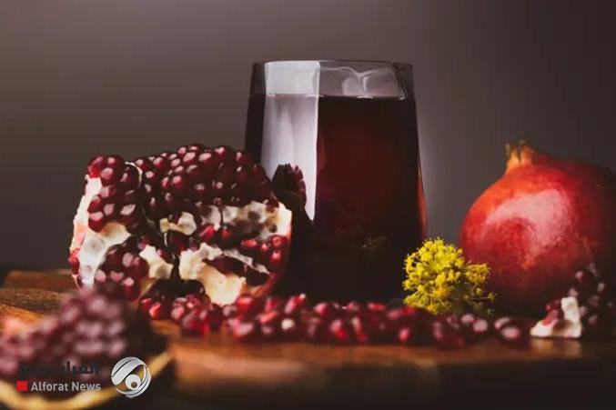 دراسة جديدة: عصير الرمان يمكن أن يرفع سكر الدم بسبب افتقاره للألياف