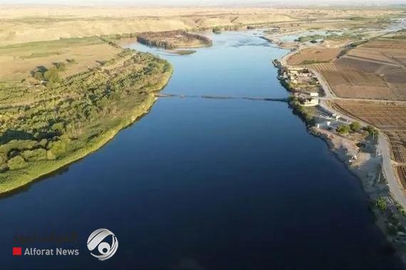 وزارة البيئة: مياه الفرات الأوسط صالحة للشرب