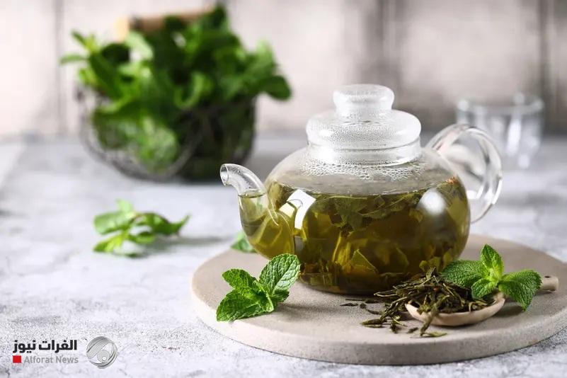 أطعمة ومشروبات يمكن أن تُخفف الصداع