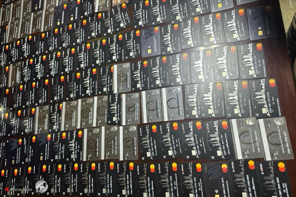 162 MasterCard cards prepared for smuggling were seized at Baghdad Airport