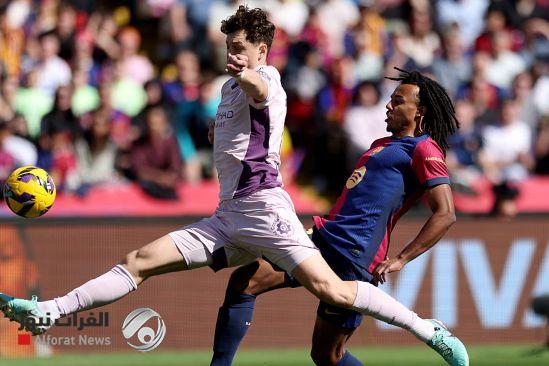 برشلونة يفترس جيرونا ويحافظ على فارق صدارة الدوري