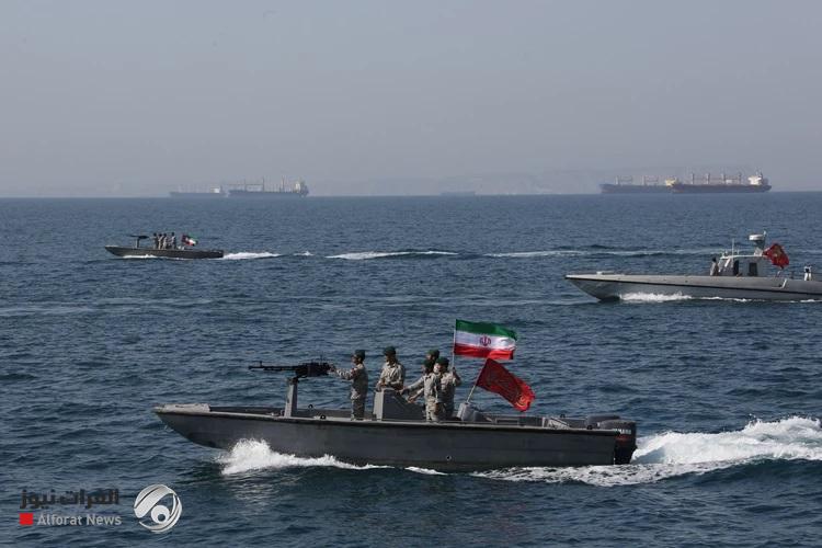 اشتباكات بحرية بين ايران وامريكا في الخليج وتحذيرات من "رد حاسم"