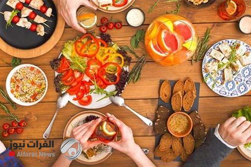 مع حلول الشتاء.. الوقت الأفضل لتناول العشاء