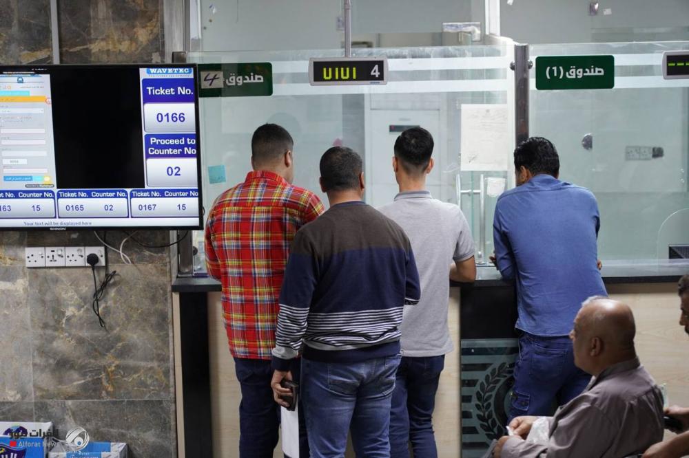 مستشار حكومي: توطين الرواتب لا علاقة له بموازنة 2025 وقانون الإدارة المالية يضمن التنفيذ الآمن