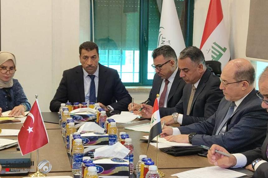 كشف نسب إنجاز جديدة لطريق التنمية.. واجتماع  عراقي – تركي لبحث مستجدات المشروع