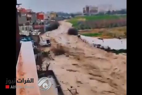 بالفيديو.. سيول جارفة تجتاح دهوك ودعوة السكان لإلتزام منازلهم
