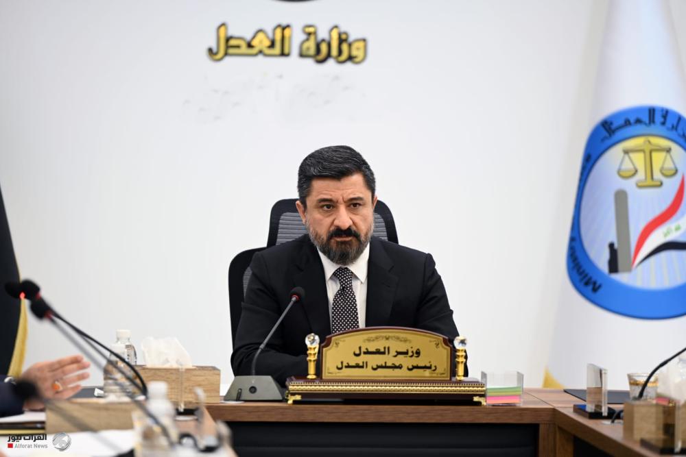 وزير العدل يُسرّع خطى العفو ويفتح البريد بين السجون