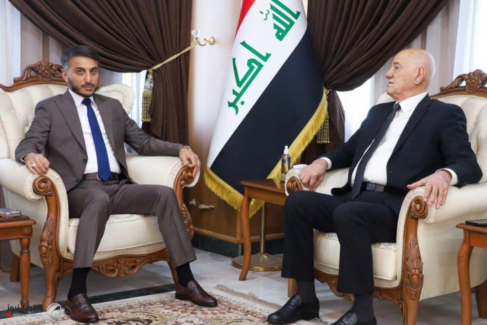 وزير الموارد المائية: انخفاض مناسيب بحر النجف ظاهرة طبيعية بسبب قلة الأمطار والسيول
