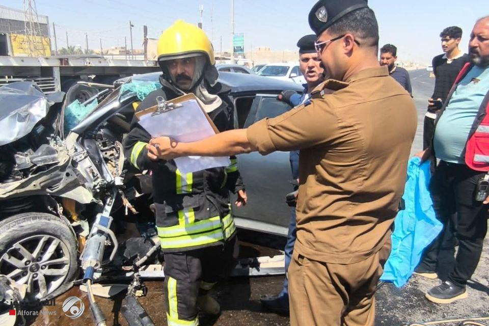 الدفاع المدني ينتشل جثة شخص بحادث سير مروع في البصرة