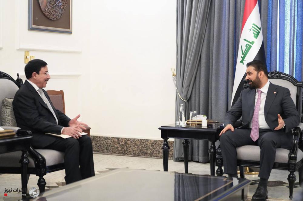 الزيدي والعلاق يبحثان الوضع المالي والسياسة النقدية في البلاد