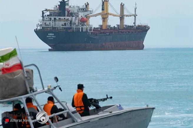 إيران تتوعد باستهداف الجيش الأمريكي في مضيق هرمز