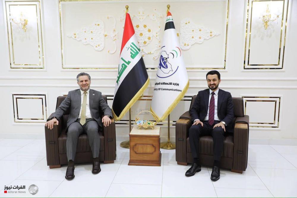 أبو كلل ووزير الاتصالات يبحثان تطوير البنية التحتية الرقمية في العراق
