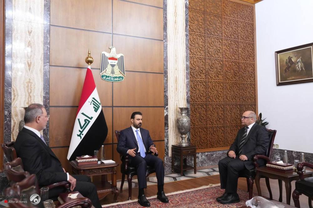 رئيس الوزراء يرعى مراسم تسلم باسم البدري رئاسة جهاز الأمن الوطني