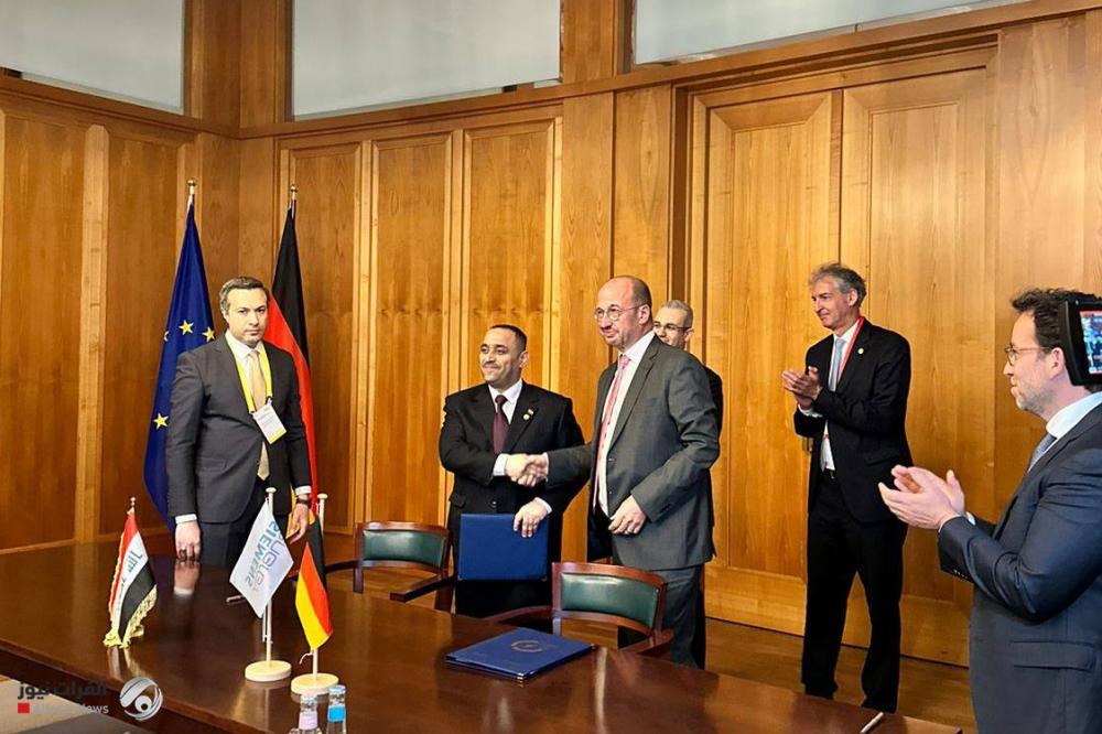 Iraq signs with Siemens to convert burned gas into fuel for electricity within 6 months