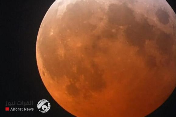 "قمر الدم".. مواعيد خسوف القمر المرتقب بالدول العربية