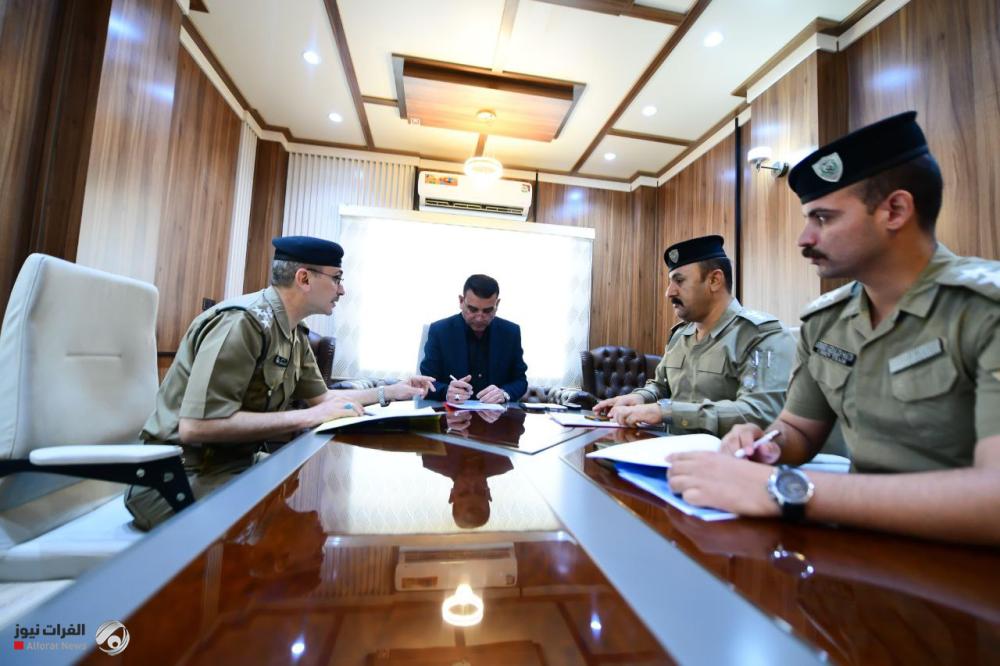 محافظ ذي قار يوجه الدفاع المدني بمعالجة مخالفات المشاريع وإحالتها للقانون