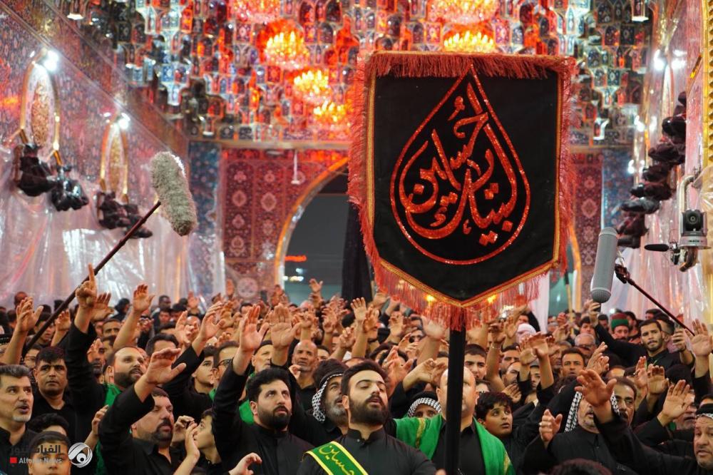 بالصور.. إحياء ليلة عاشوراء عند مرقدي الإمام الحسين وأبي الفضل العباس {عليهما السلام}