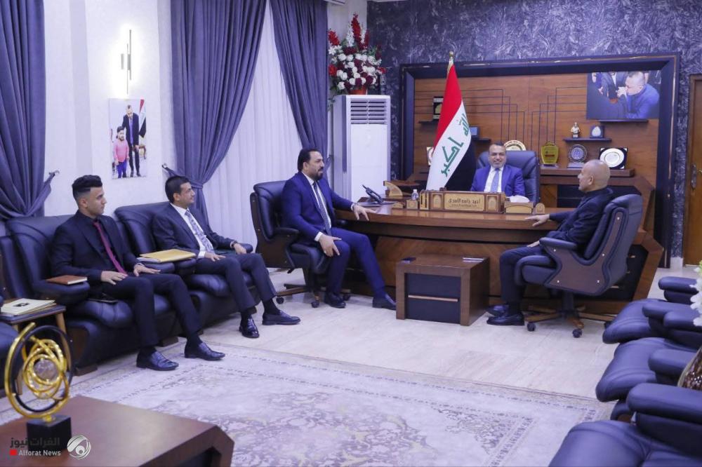 وزير العمل: نعمل على تطوير أقسام الوزارة في المحافظات ودعم العوائل الهشّة