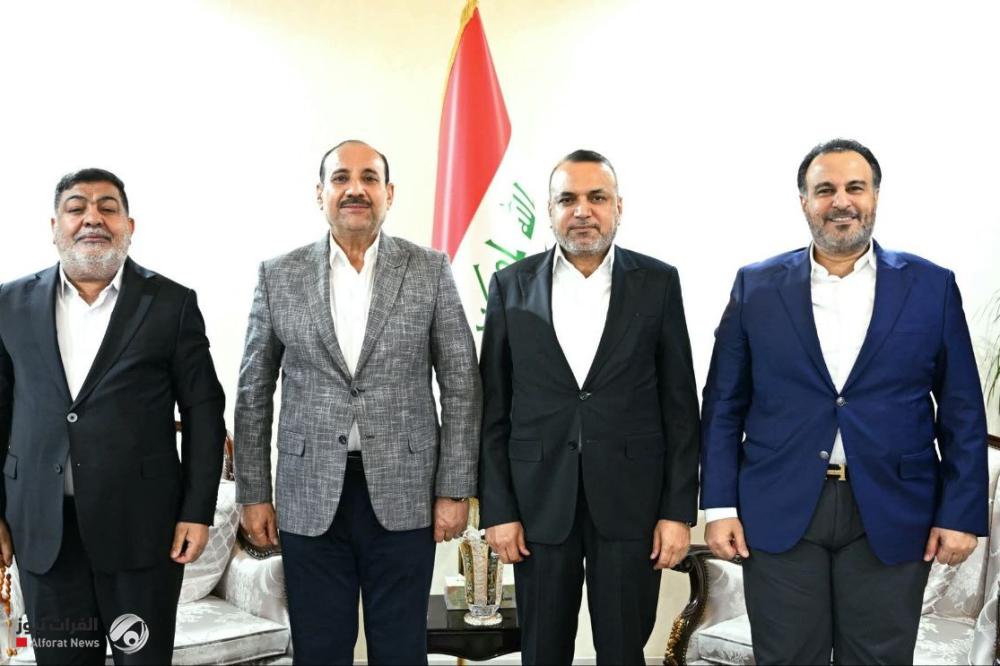وزير العمل يبحث مع محافظ بغداد ورئيس مجلس المحافظة سبل تعزيز التعاون المشترك