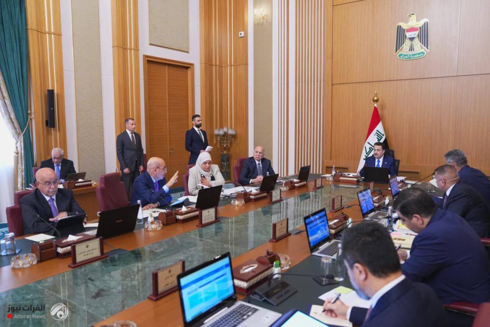 مجلس الوزراء يقر تصدير 75% من النفط ويلزم التربية والتعليم بتطبيق قانون الخدمة الجامعية