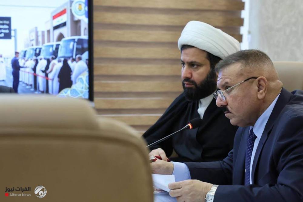 وزير الداخلية يوجه بتأمين انسيابية حركة الحجاج وتقديم الخدمات لهم