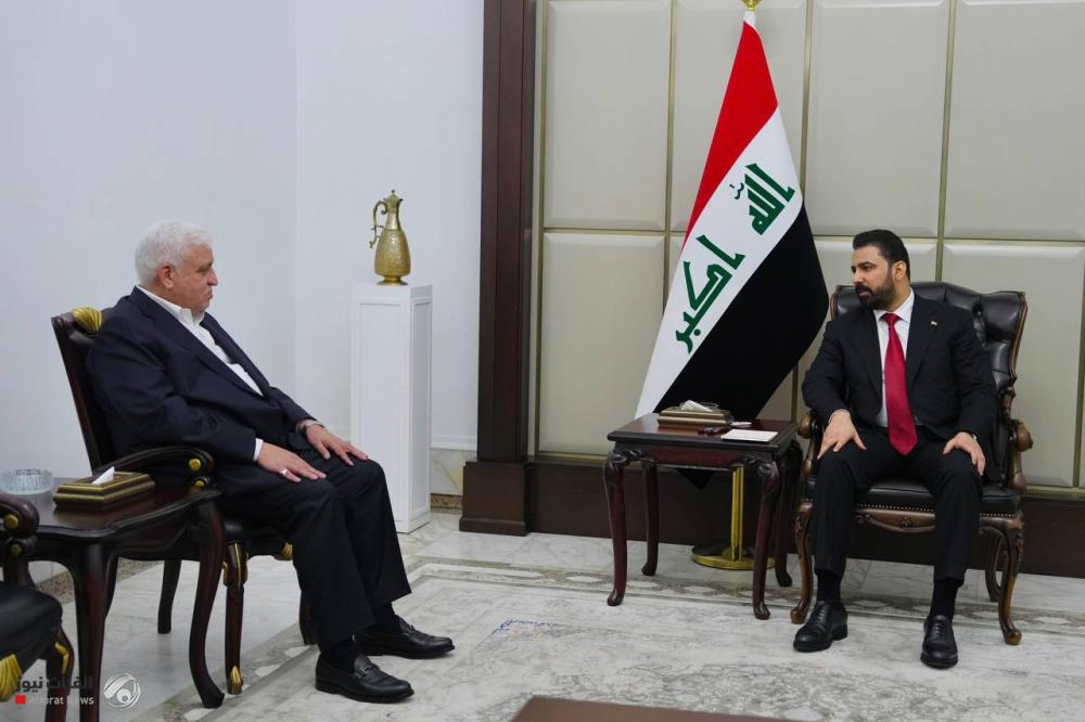 الزيدي يوجه بتوفير متطلبات الضباط والمراتب في القوات المسلحة والأجهزة الأمنية
