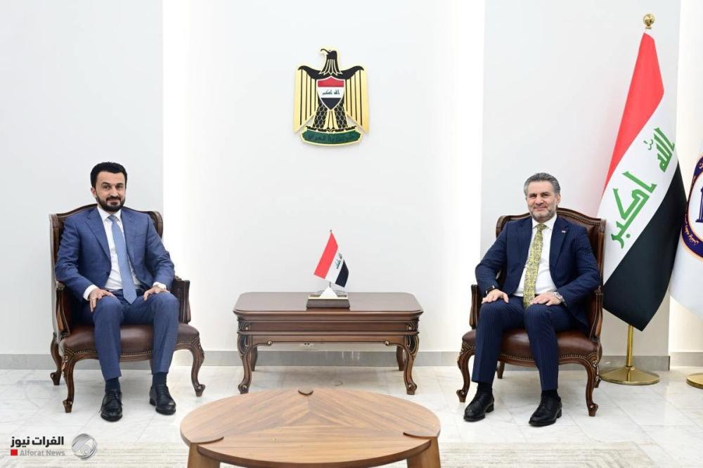 أبو كلل وسند يناقشان مشروع قانون الاتصالات وترخيص الانترنت الفضائي