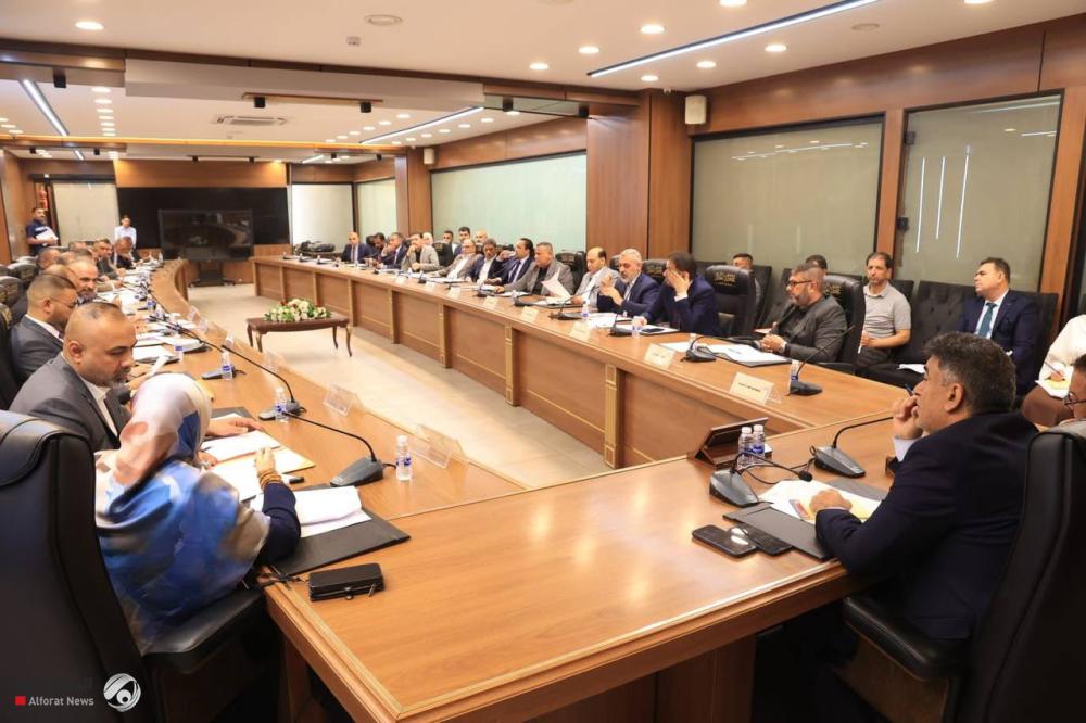 محافظة بغداد: توزيع الفائزين بالعقود من الاختصاصات التربوية على مديريات التربية