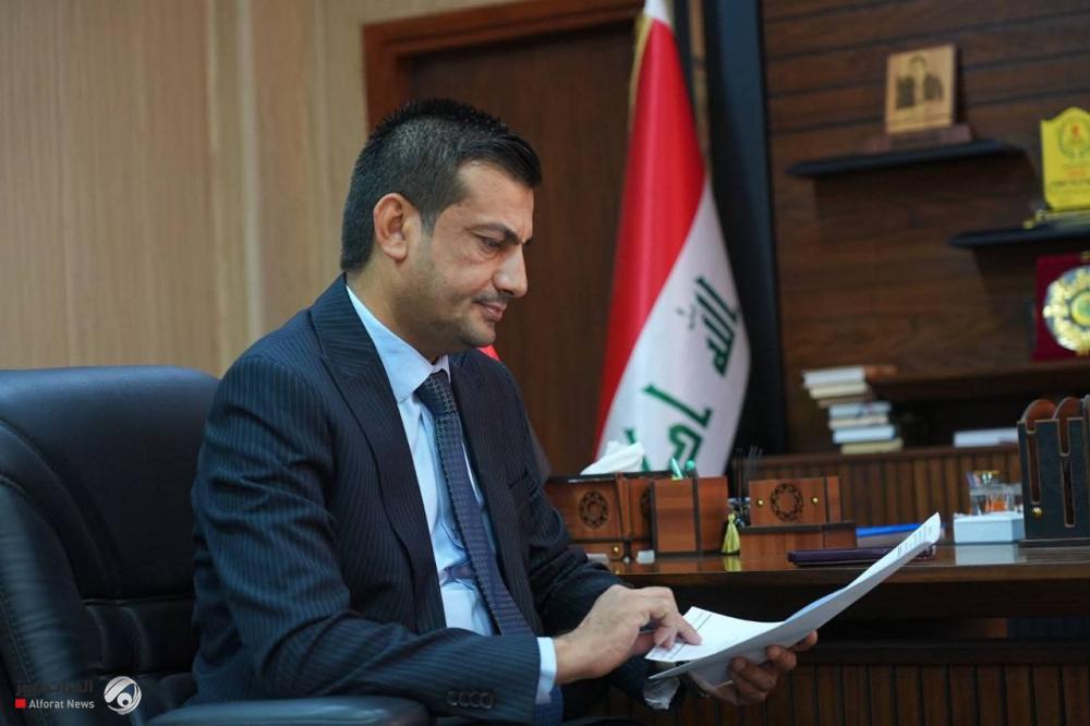 العمل تبحث تعزيز التحول الرقمي وتطبيق نظام (ERP) الشامل في مؤسساتها