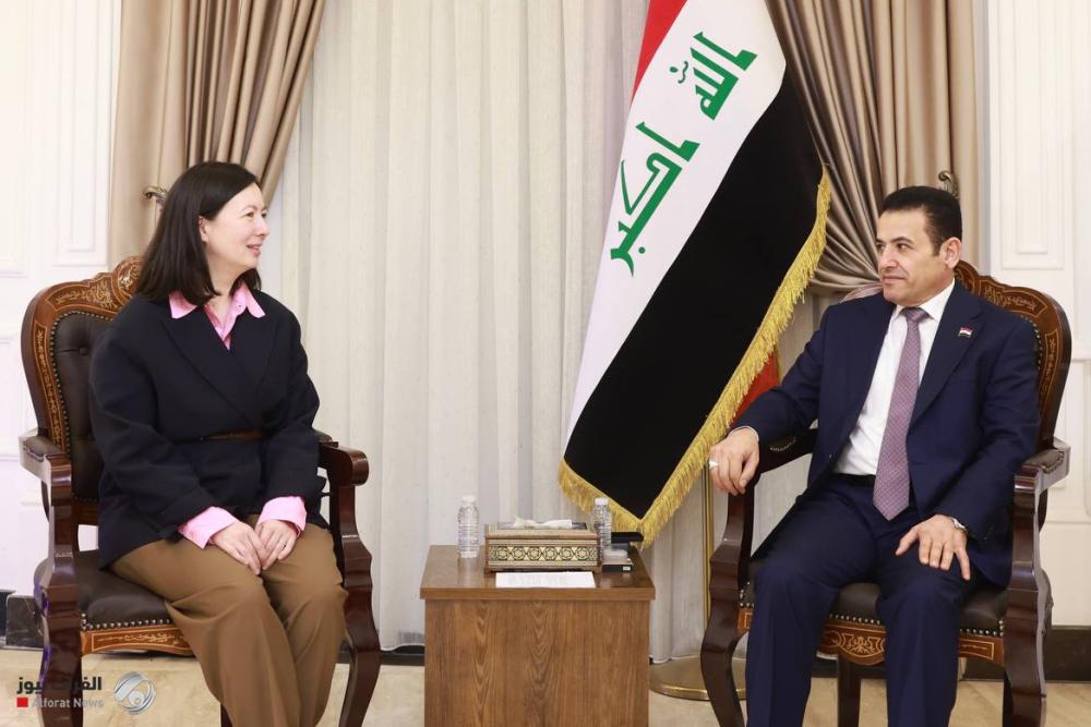 الأعرجي لدبلوماسية أمريكية: المنطقة تمر بمرحلة حساسة والعراق يسعى لمنع انزلاقها