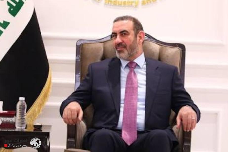 وزير التخطيط: نسبة من الموظفين في الوزارات كماً وبطالة مقنعة
