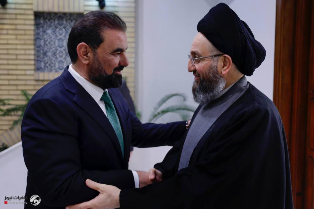 السيد الحكيم يشدد على مراقبة أداء المؤسسات الحكومية دون استثناء