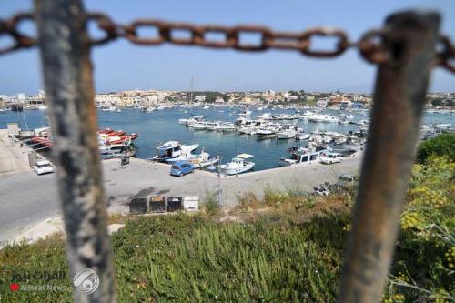 خفر السواحل الإيطالي ينقذ 177 شخصا بعد اشتعال النار في عبارة