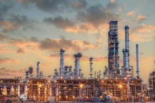 أسعار النفط تنخفض وبرنت يسجل 70 دولاراً للبرميل