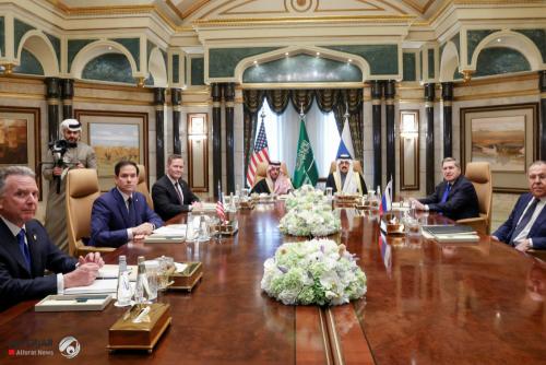 مستشار لبوتين يكشف نتائج اجتماع الرياض