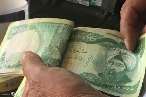 لتزامنه مع رأس السنة.. مصدر يكشف {للفرات نيوز} موعد صرف رواتب المتقاعدين