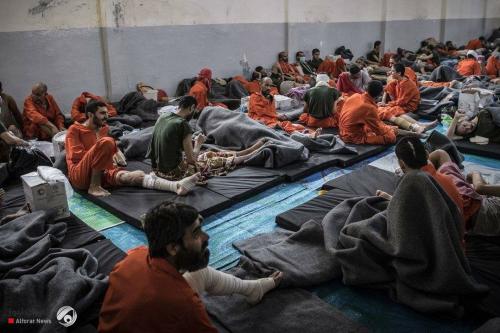 العراق يتسلم 150 إرهابياً عراقياً وأجنبياً كدفعة أولى من قسد