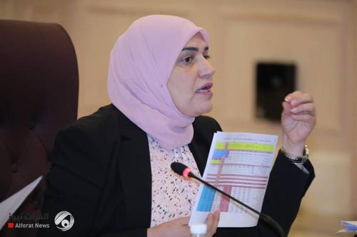 وزيرة المالية: تقلبات أسعار النفط والخلافات مع الإقليم وراء تأخير إرسال جداول الموازنة