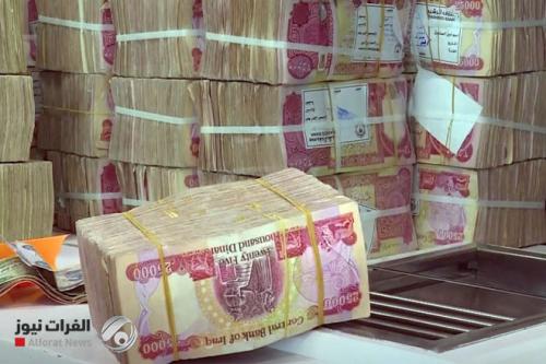 خبير اقتصادي يحذر من أزمة مالية حادة ويرجح تعديل سعر صرف الدولار