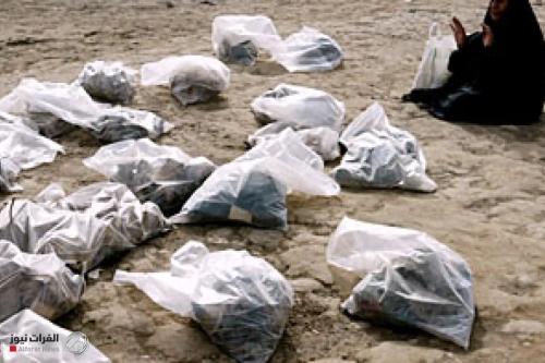 مركز حقوقي ينتقد مؤسسات الدولة لعدم تنظيم وقفة حداد على شهداء المقابر الجماعية