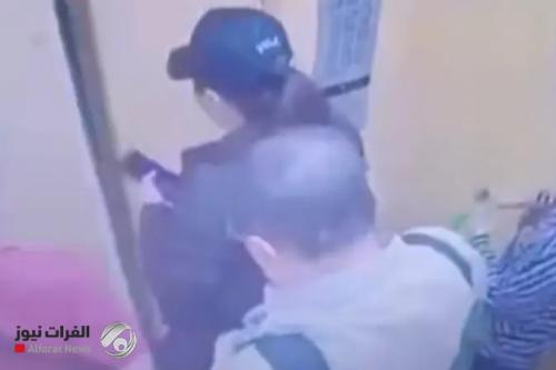 شاهد.. انتحار جماعي لعائلة ربطوا أياديهم وقفزوا من الطابق الـ21